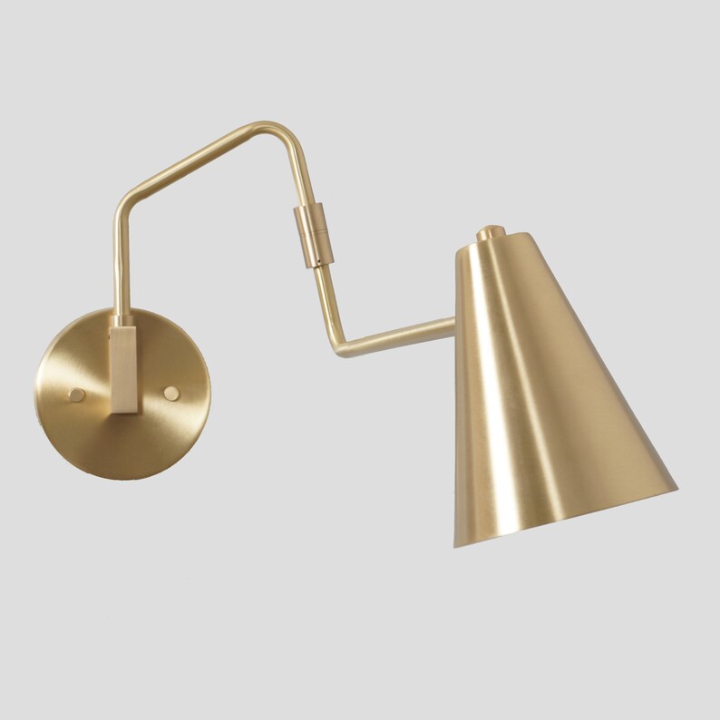 Single Light Articulated Stilnovo Style Sconce Mid-Century Modern Brass Wall Lamp