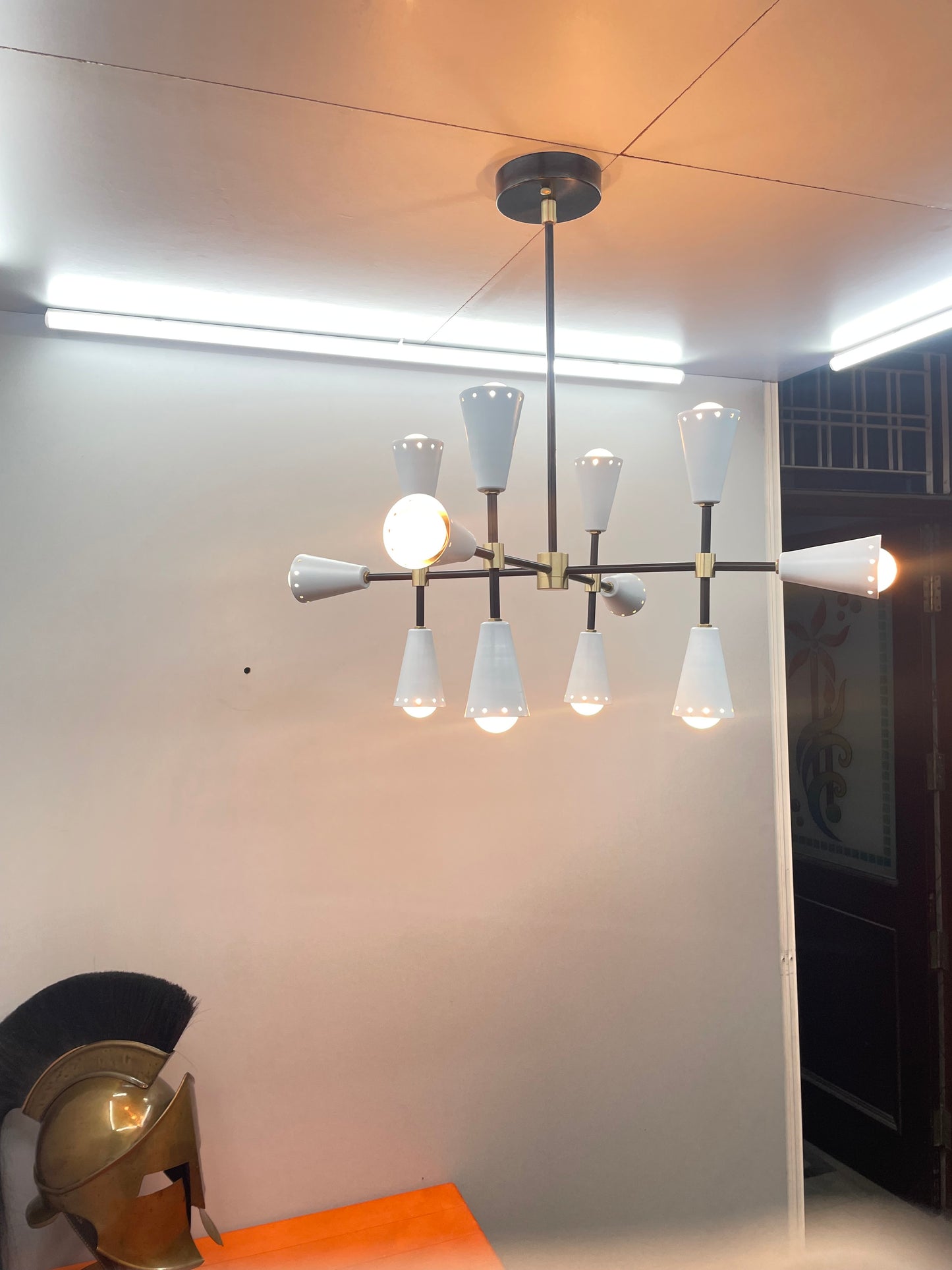 Gorgeous Mid Century White Sputnik Ceiling Light Lamp Dining room 12 Light - Global Lights Hub