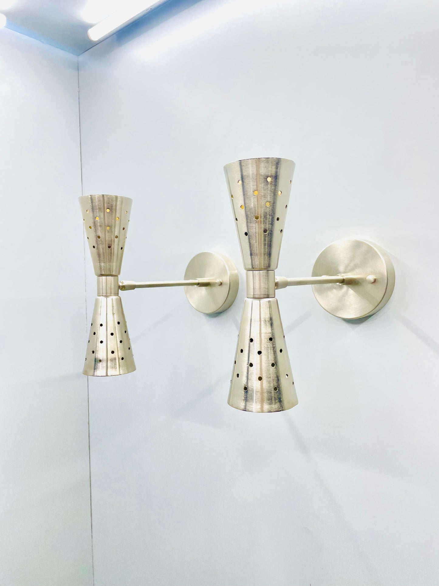 Retro Elegance: Pair of Atomic Style Wall Sconce Lamps